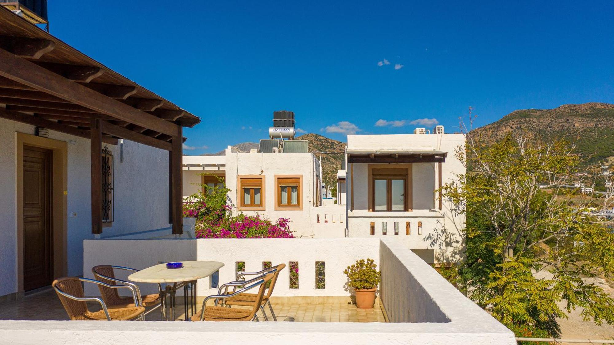 Akrotiri Apartments Makrýgialos Exterior foto